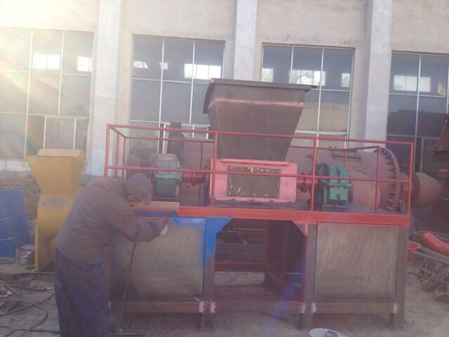 塑料撕碎機,橡膠撕碎機,雙輥撕碎機,圖片,價格,及保養和維護