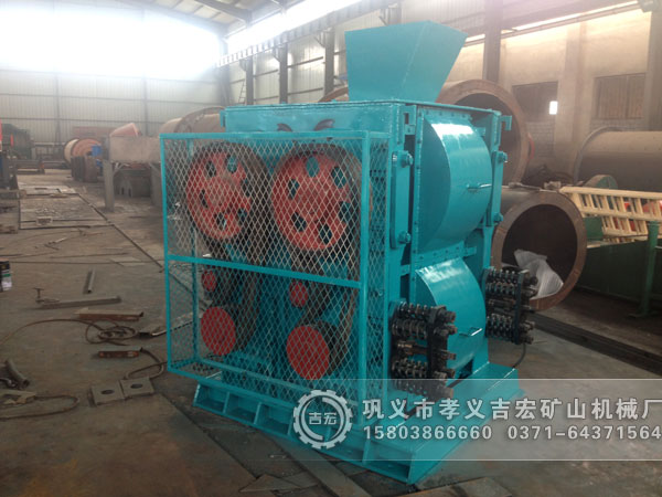 四齒輥破碎機發往浙江溫州1